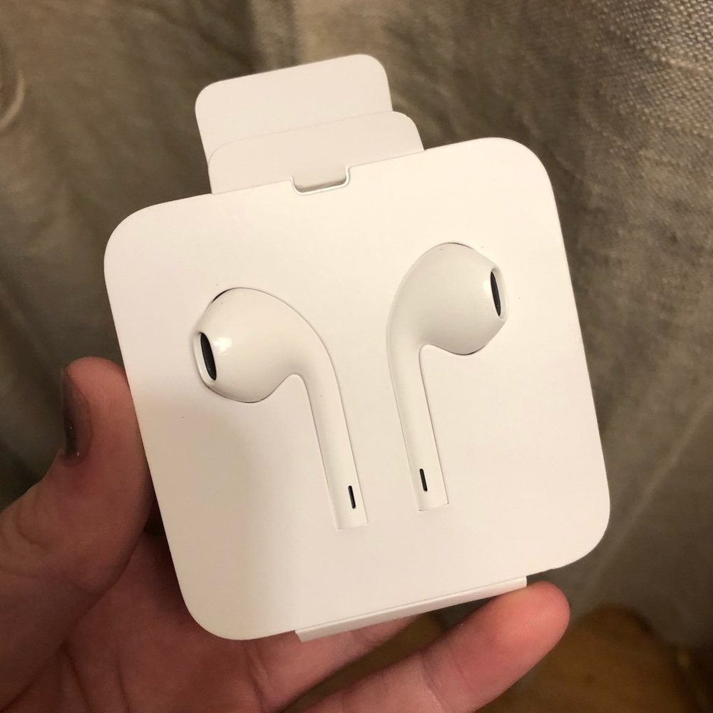 Apple Earphones w/ square jack